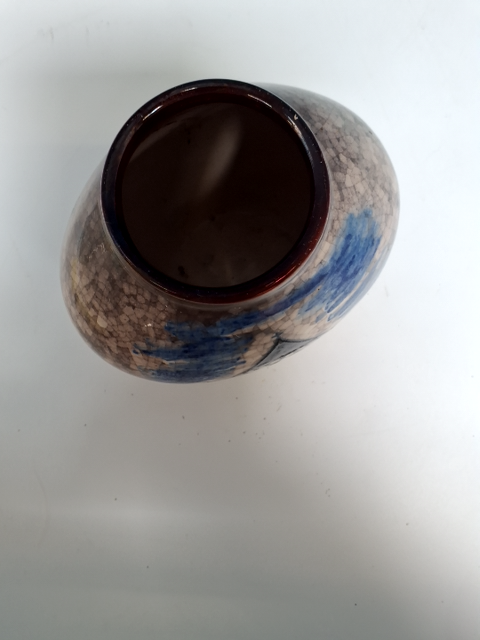 Vase med rundkirke